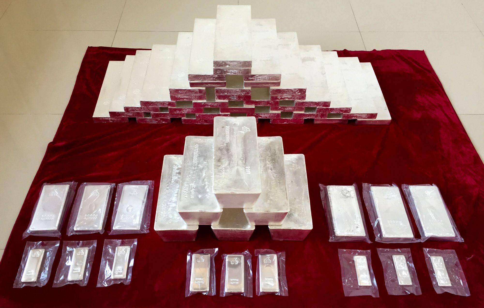 各種規(guī)格的Ag9999銀錠、銀條 1